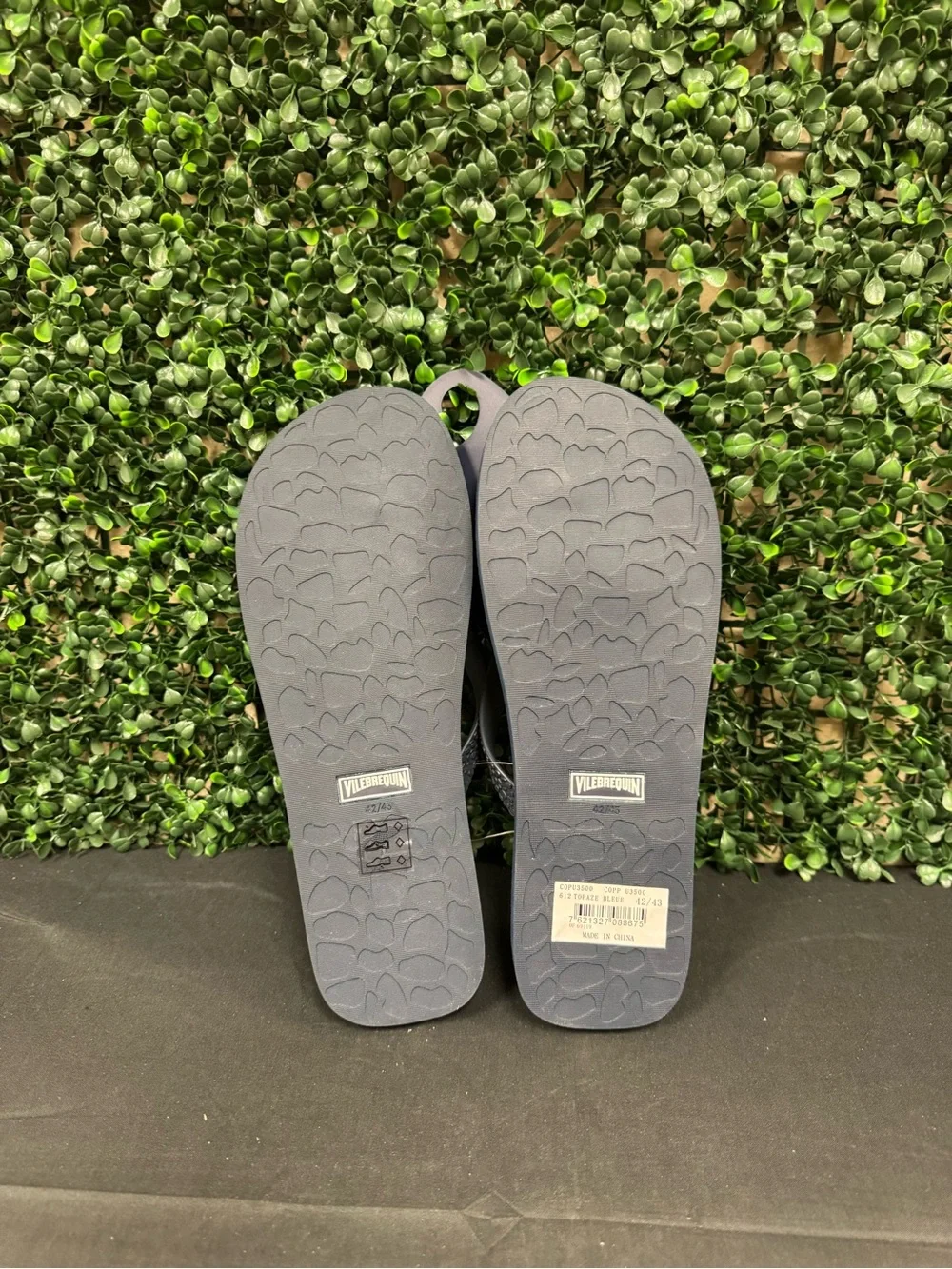 Vilebrequin Blue Turtle Flip Flops - M9/10